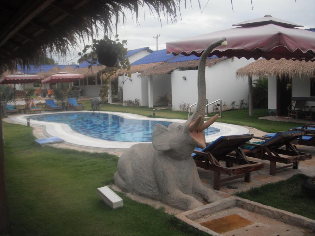 Pat Pat Guesthouse シアヌークビル エクステリア 写真