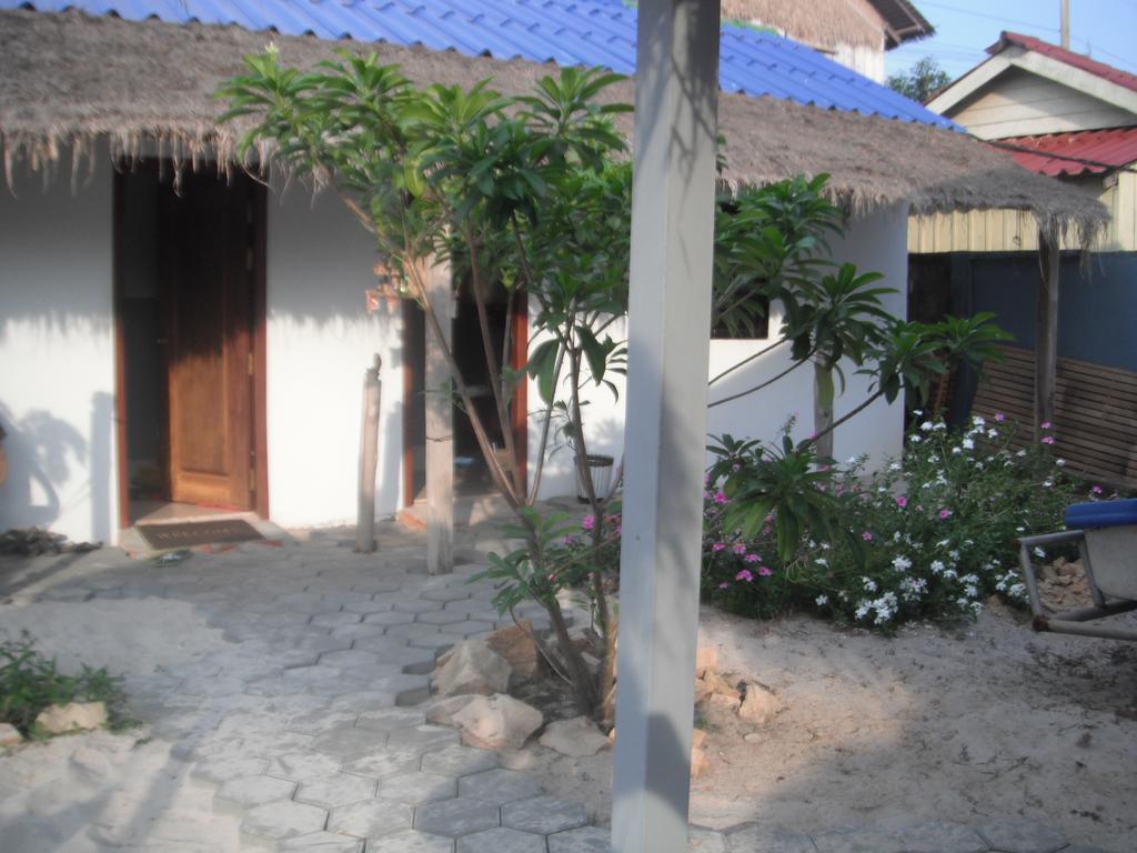 Pat Pat Guesthouse シアヌークビル エクステリア 写真