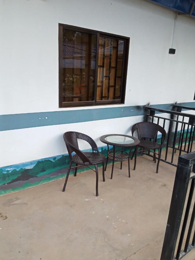 Pat Pat Guesthouse シアヌークビル エクステリア 写真
